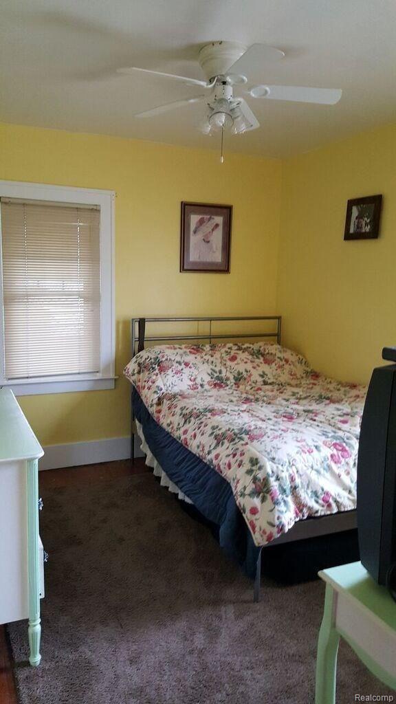 24410 Middlebelt Road New Boston, MI 48164 - Photo 5 of 7 C:\Users\patty\Desktop\24410 middlebelt pics\3rdbedroom.jpg