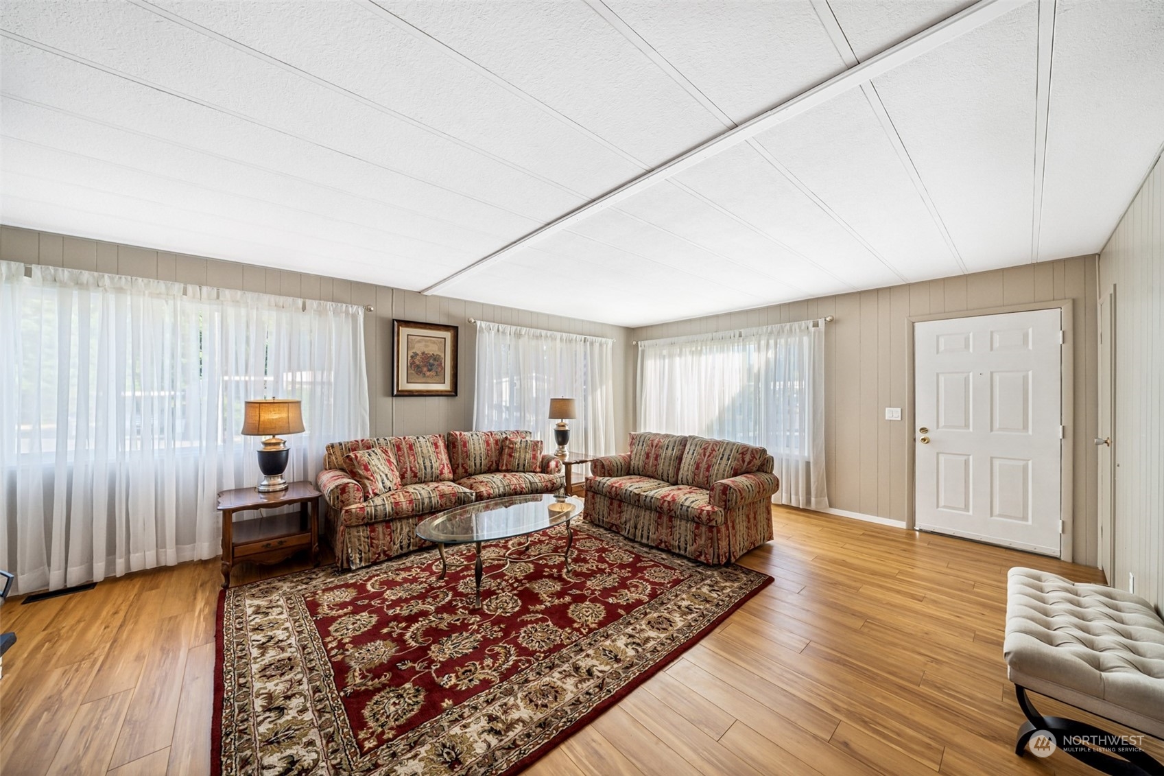 1272 Spruce Drive Enumclaw, WA 98022 - Photo 4 of 23 a living room with furniture and wooden floor