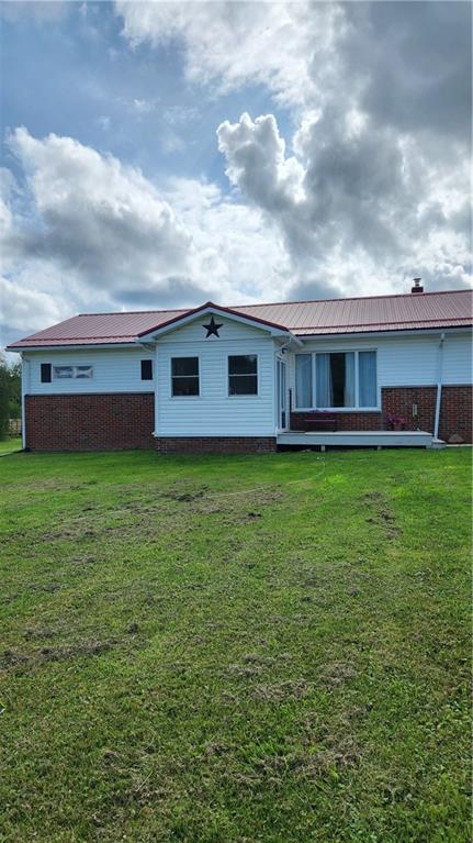 3033 Oneida Valley Road Hilliards, PA 16040 - Photo 4 of 39