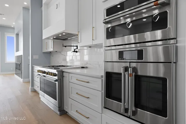 $1,998,000 | 1855 Beach Boulevard, Biloxi, MS 39531