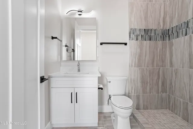 $1,998,000 | 1855 Beach Boulevard, Biloxi, MS 39531