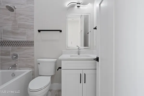 $1,998,000 | 1855 Beach Boulevard, Biloxi, MS 39531