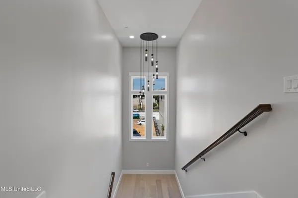 $1,998,000 | 1855 Beach Boulevard, Biloxi, MS 39531