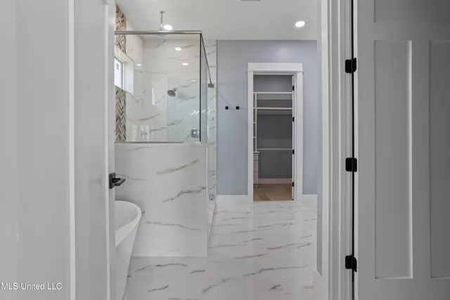 $1,998,000 | 1855 Beach Boulevard, Biloxi, MS 39531