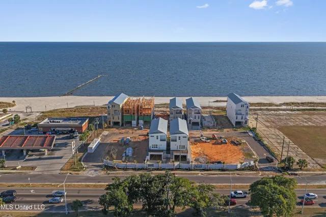 $1,998,000 | 1855 Beach Boulevard, Biloxi, MS 39531