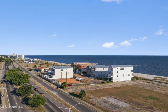 $1,998,000 | 1855 Beach Boulevard, Biloxi, MS 39531