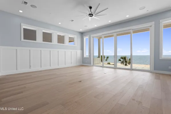 $1,998,000 | 1855 Beach Boulevard, Biloxi, MS 39531