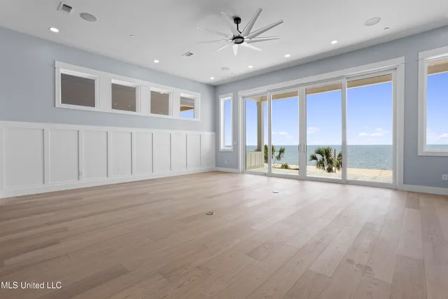 $1,998,000 | 1855 Beach Boulevard, Biloxi, MS 39531