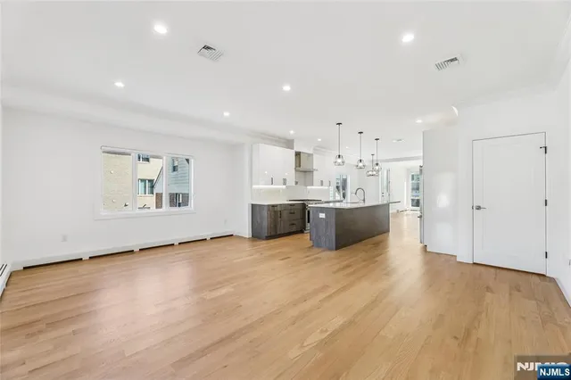 $6,500 | 309 B 7th Street, Unit 2, Palisades Park, NJ 07650