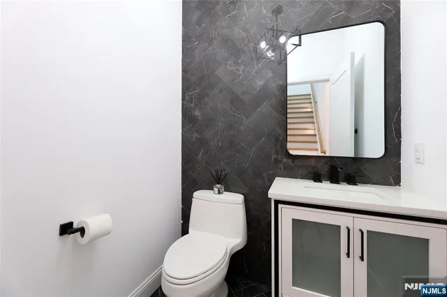 $6,500 | 309 B 7th Street, Unit 2, Palisades Park, NJ 07650