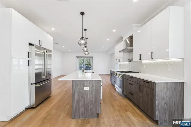 $6,500 | 309 B 7th Street, Unit 2, Palisades Park, NJ 07650