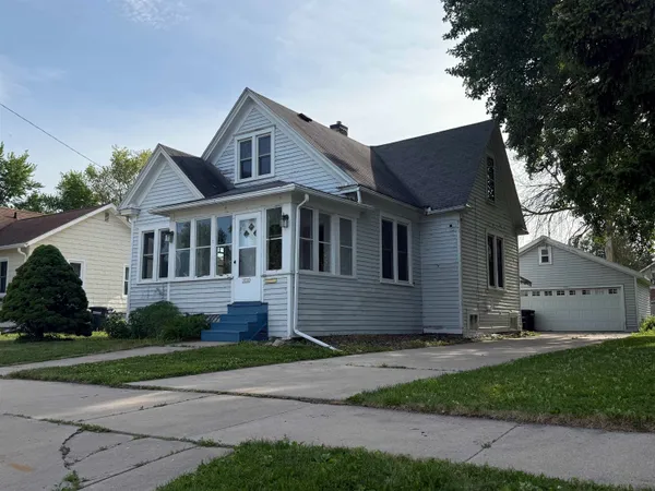 $139,900 | 1021 Eastman Street, Oshkosh, WI 54901