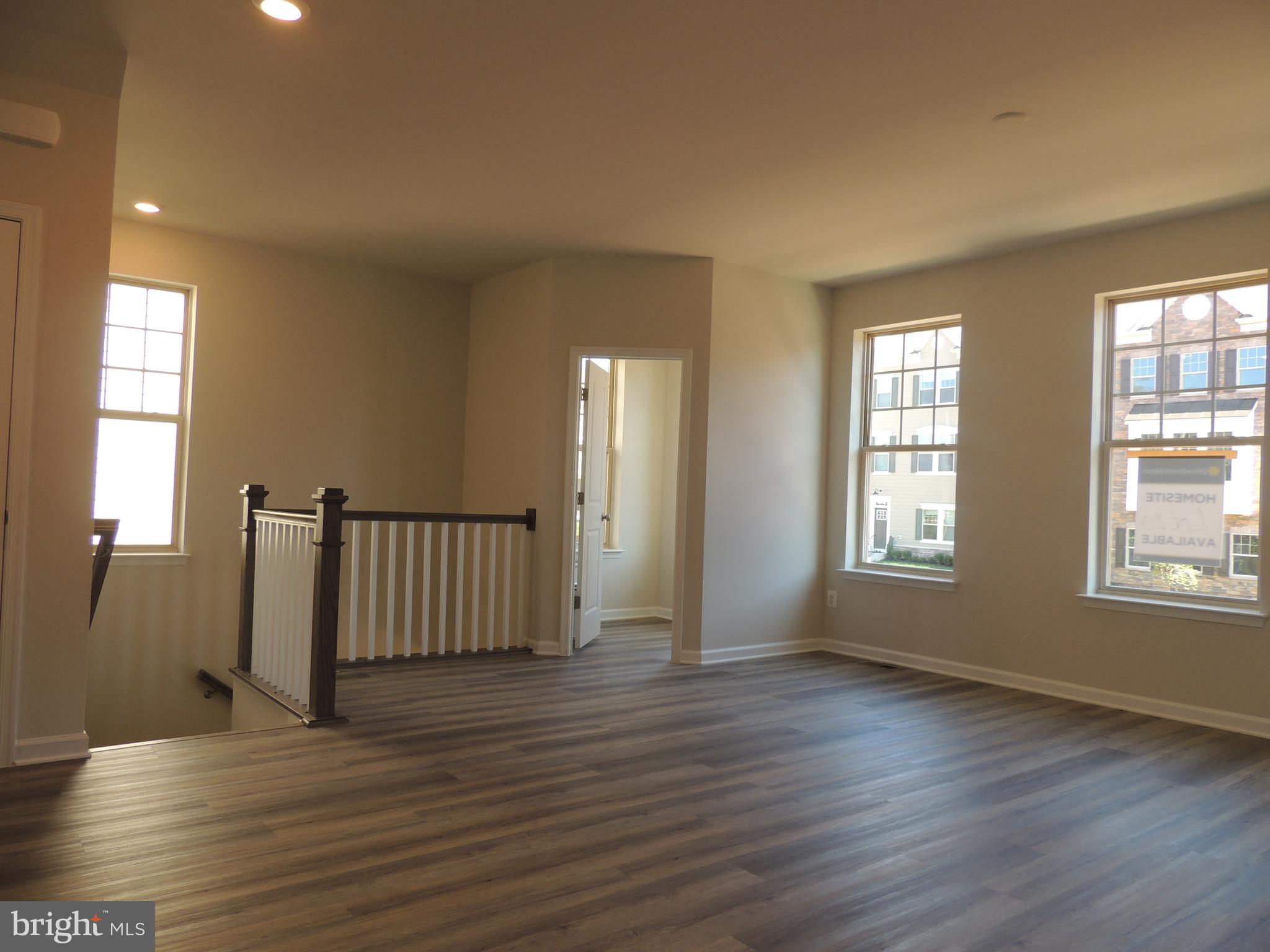 9520 Barnes Loop Manassas, VA 20110 - Photo 12 of 14