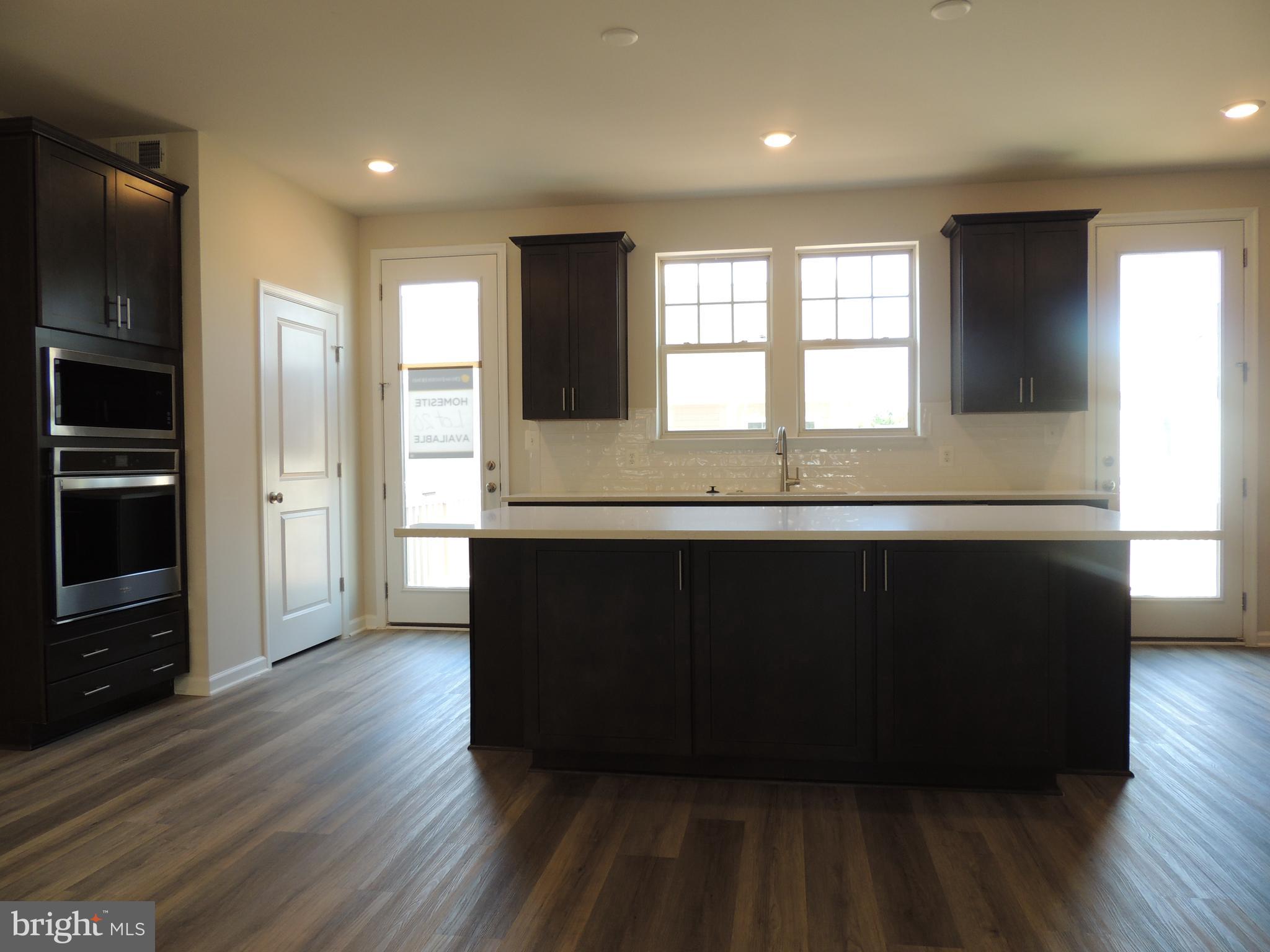 9520 Barnes Loop Manassas, VA 20110 - Photo 4 of 14