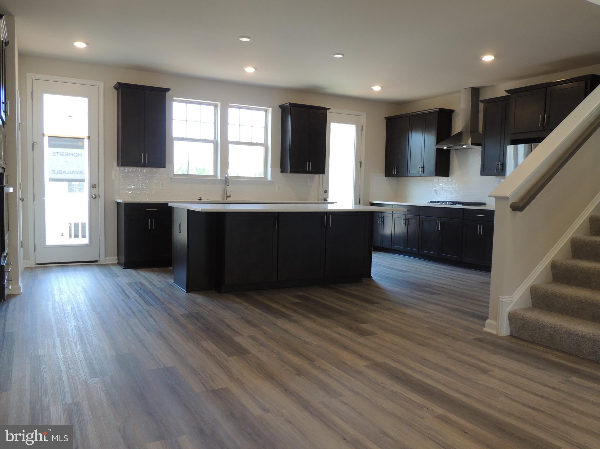 9520 Barnes Loop Manassas, VA 20110 - Photo 6 of 14