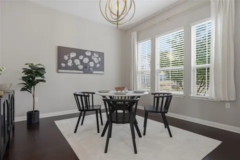 $725,000 | 2925 Zach Scott Street, Austin, TX 78723