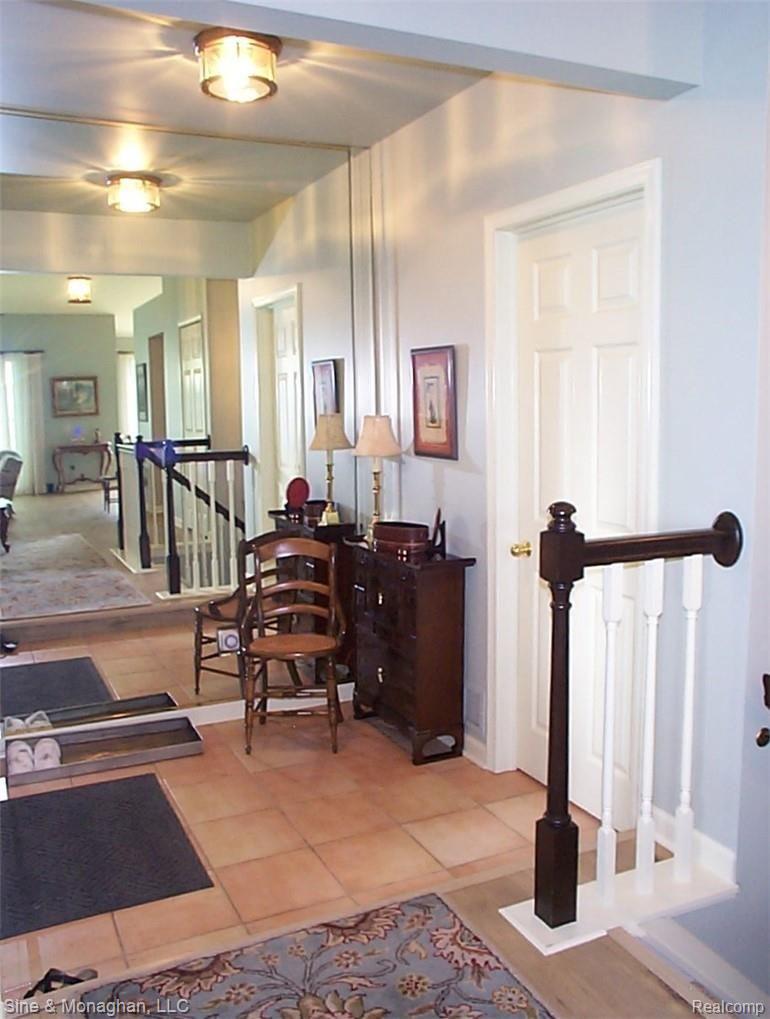 1935 River Road, Unit 23 St. Clair, MI 48079 - Photo 30 of 69 29 Foyer 1935 River #23.JPG