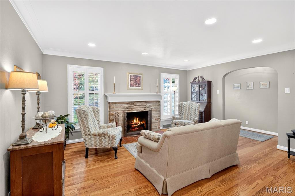 1515 Bridle Road Webster Groves, MO 63119 - Photo 10 of 46 Gallery Image 10