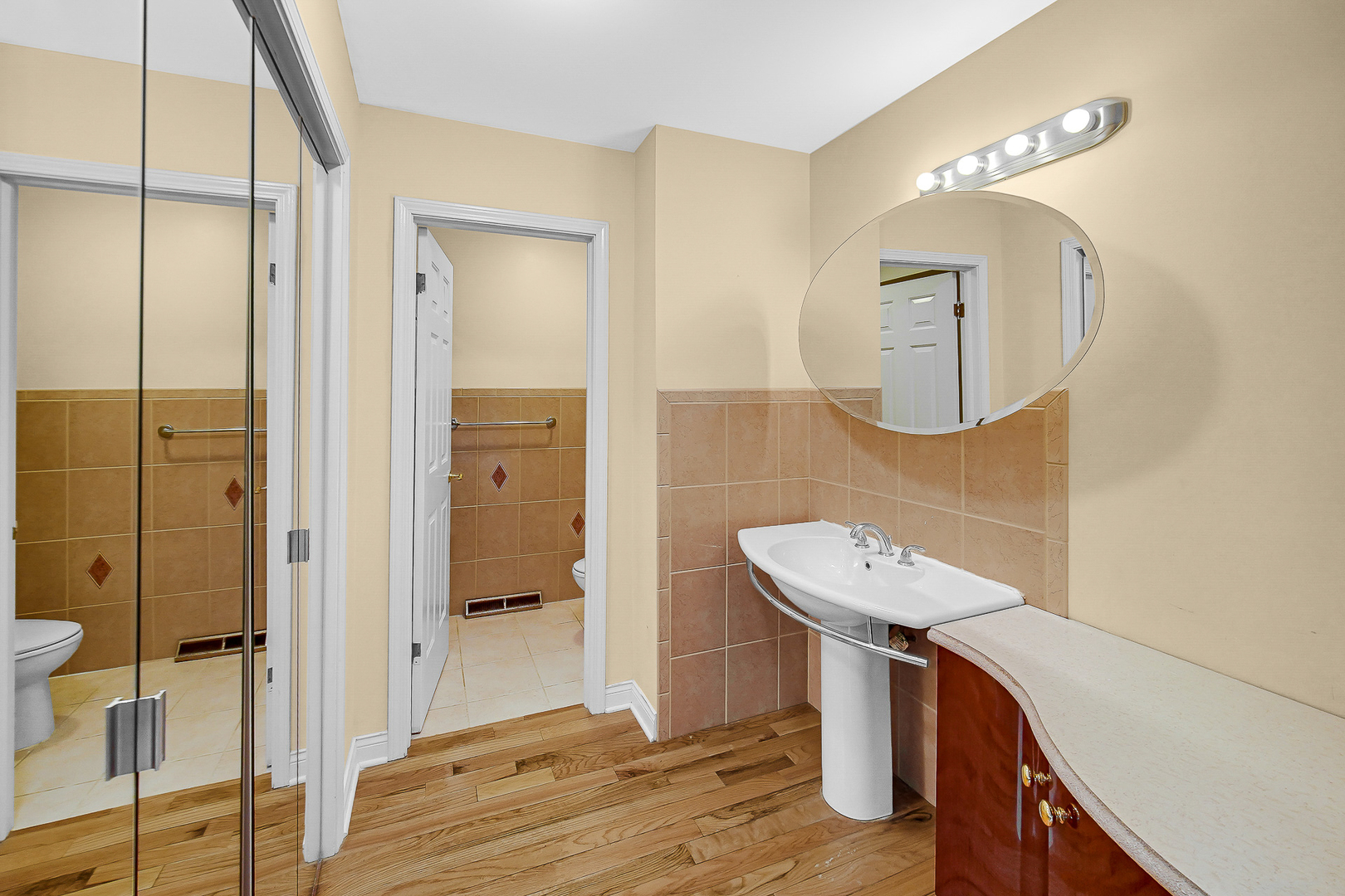 218 Charles Place Wilmette, IL 60091 - Photo 13 of 27