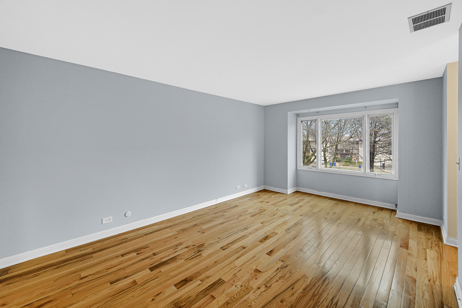 218 Charles Place Wilmette, IL 60091 - Photo 10 of 27
