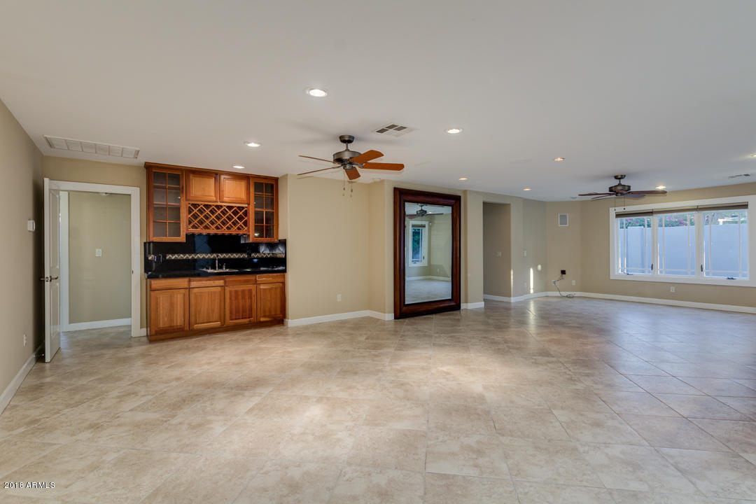 2523 East Cochise Road Phoenix, AZ 85028 - Photo 3 of 80 22-Cochise