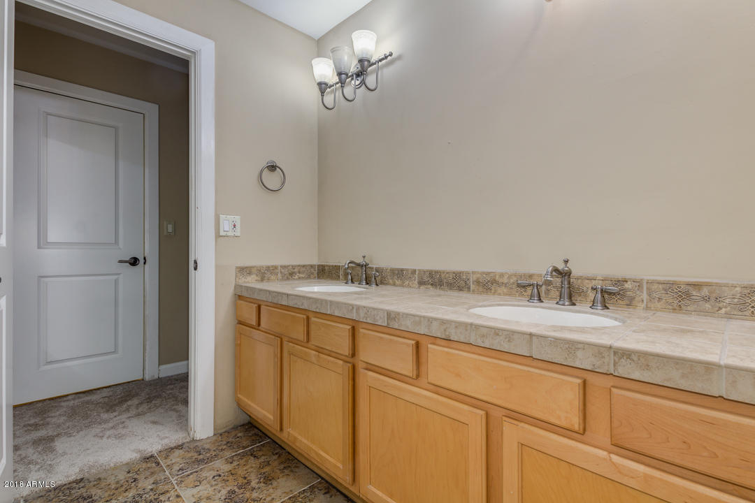 2523 East Cochise Road Phoenix, AZ 85028 - Photo 40 of 80 44-Cochise