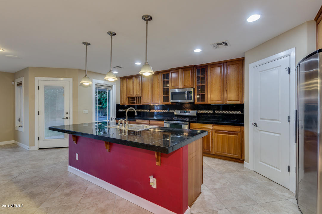 2523 East Cochise Road Phoenix, AZ 85028 - Photo 4 of 80 31-Cochise