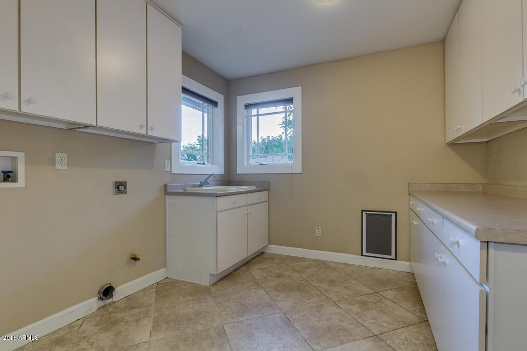 2523 East Cochise Road Phoenix, AZ 85028 - Photo 49 of 80 56-Cochise