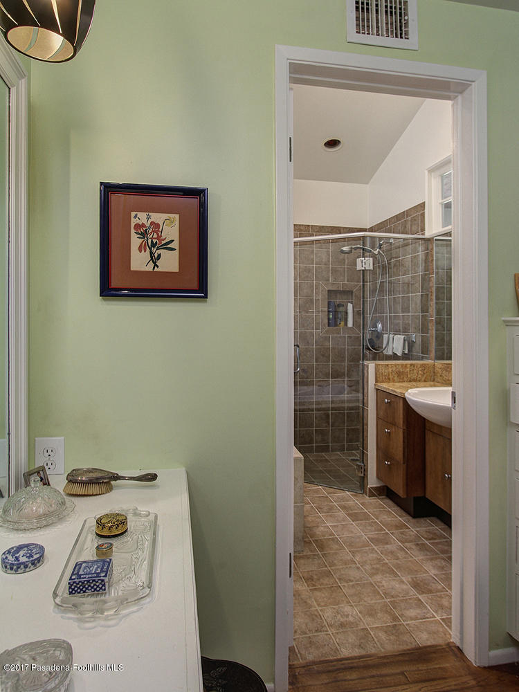 1550 Meadowbrook Road Altadena, CA 91001 - Photo 20 of 24 Meadowbrook Rd 1550 020-mls