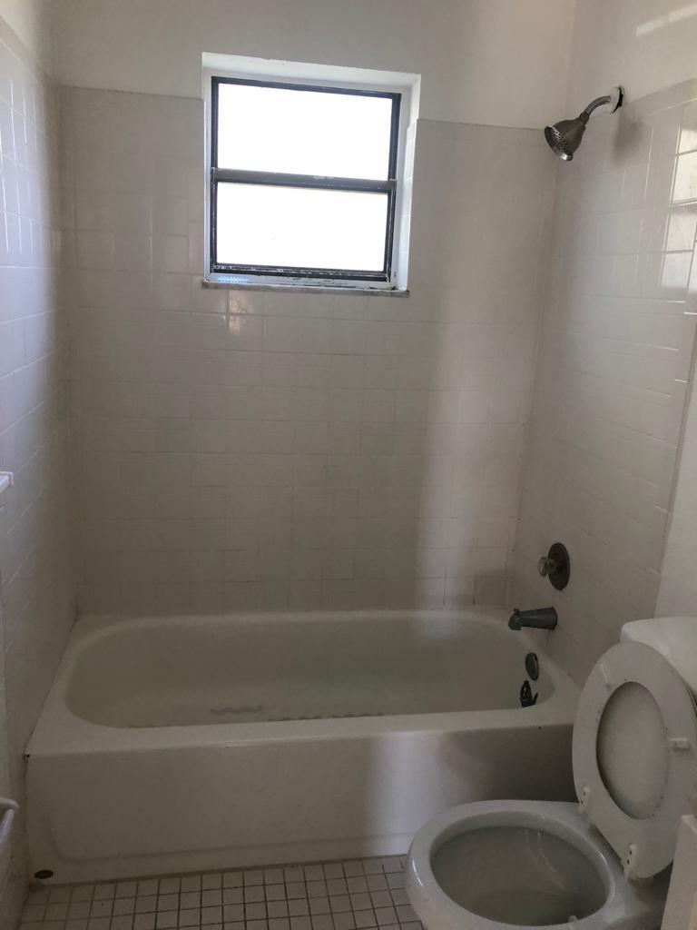 1041 Southeast Monterey Road, Unit 225 Stuart, FL 34994 - Photo 8 of 11 bath