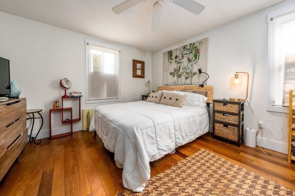 29 Thatcher Holway Road Barnstable, MA 02632 - Photo 16 of 25 Gallery Image 16
