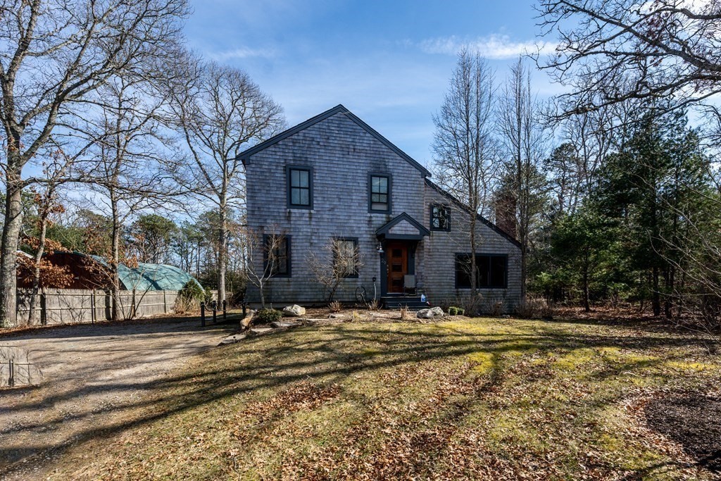 29 Thatcher Holway Road Barnstable, MA 02632 - Photo 3 of 25 Gallery Image 3