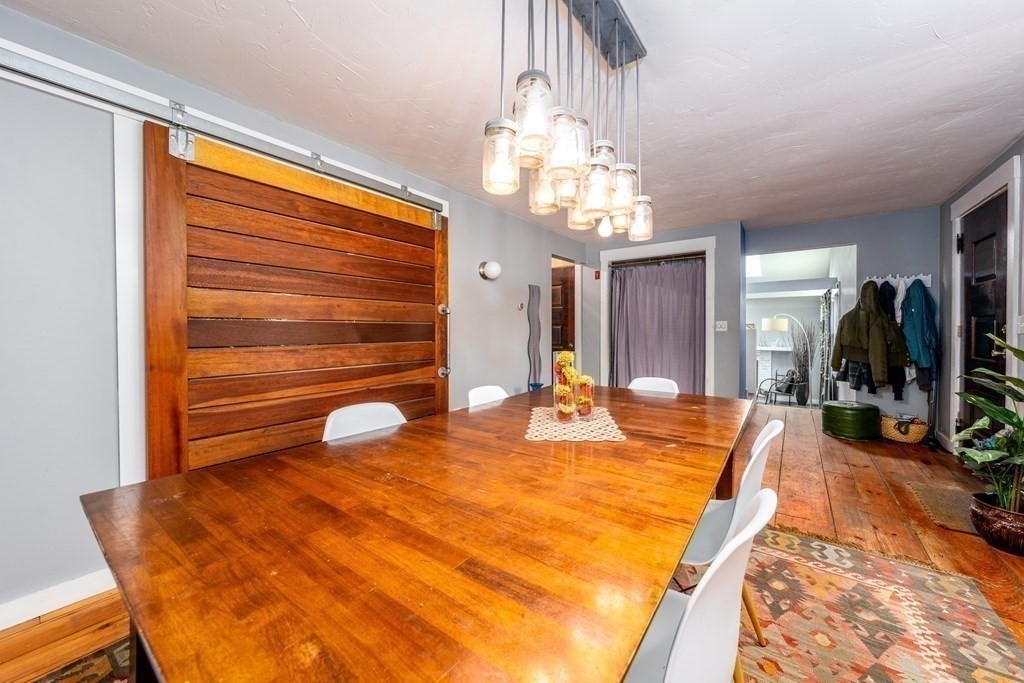 29 Thatcher Holway Road Barnstable, MA 02632 - Photo 9 of 25 Gallery Image 9