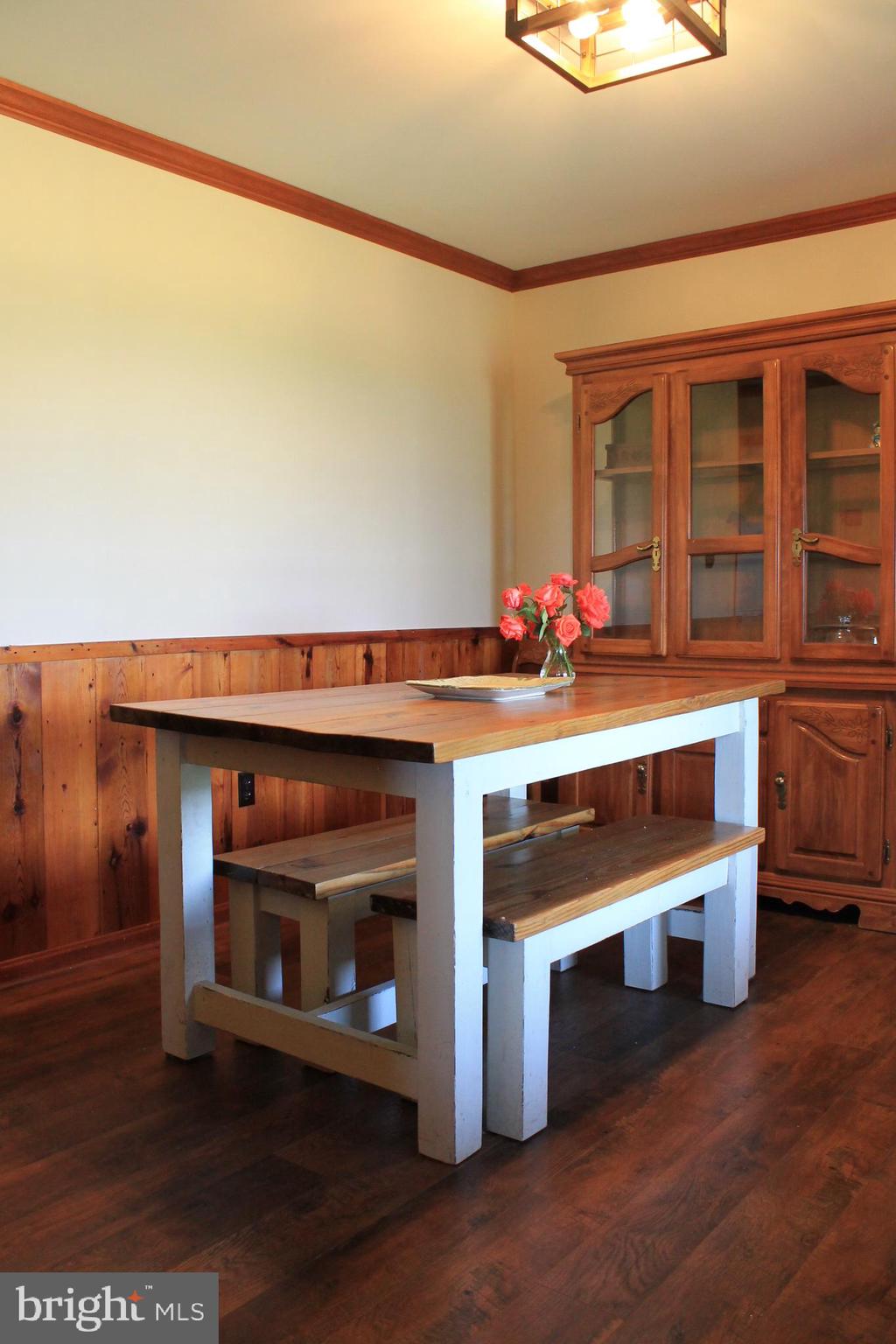 1615 Pleasant View Road Mount Jackson, VA 22842 - Photo 26 of 131 Dining Room