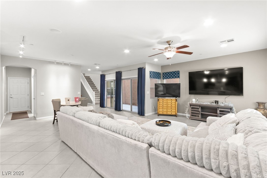 145 Strone Street Henderson, NV 89012 - Photo 12 of 64