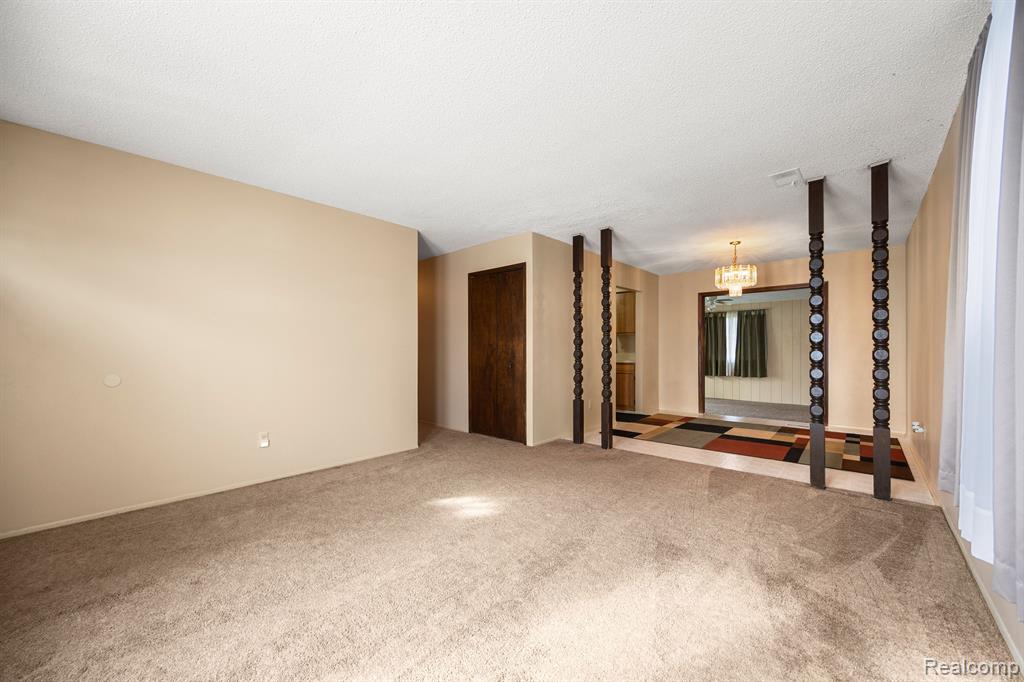 63325 Place Road New Haven, MI 48050 - Photo 5 of 31 Gallery Image 5