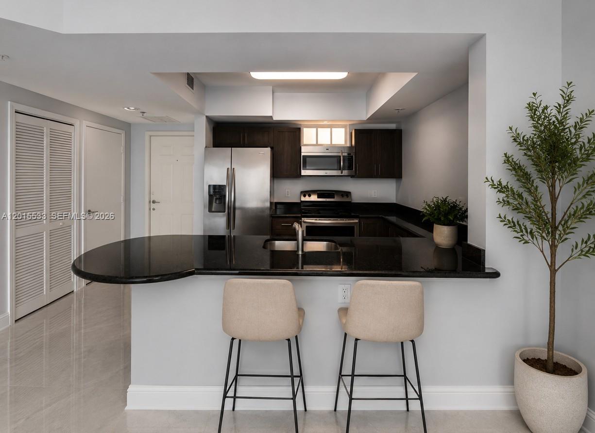 7270 Southwest 88th Street, Unit B202 Miami, FL 33156 - Photo 9 of 19