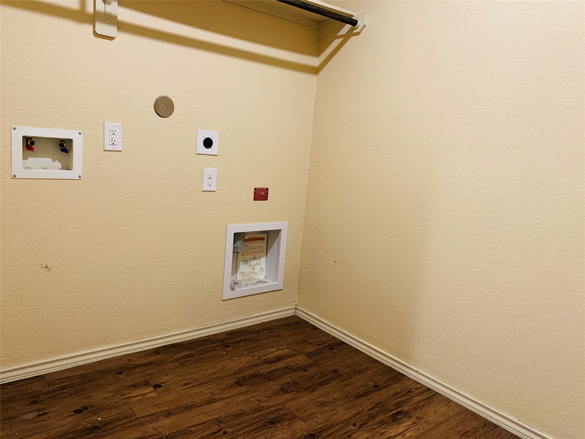 15438 Rancho Joya Way Houston, TX 77049 - Photo 13 of 31 a view of a small space with wooden floor