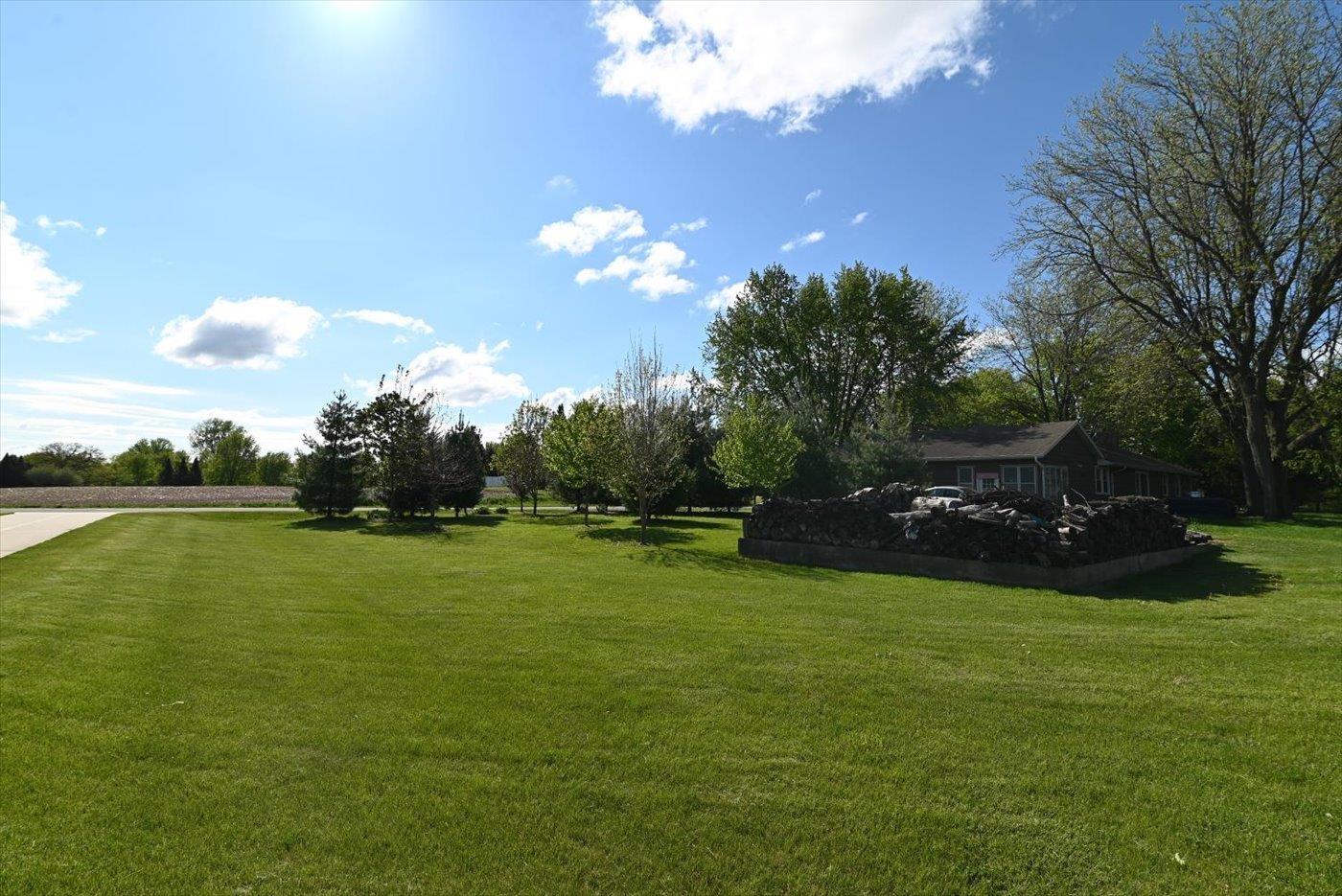 6415 South Windsor Prairie Road DeForest, WI 53532 - Photo 14 of 49