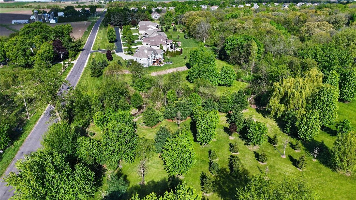 6415 South Windsor Prairie Road DeForest, WI 53532 - Photo 4 of 49