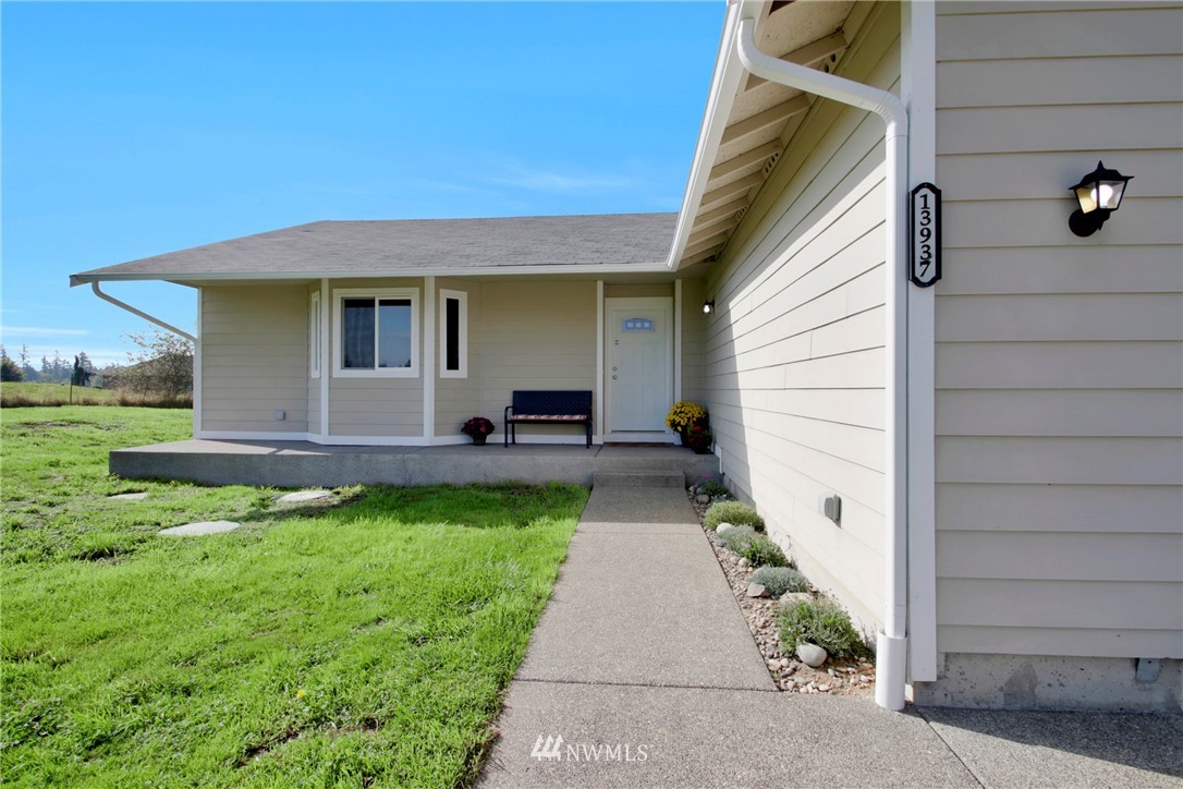 13937 Solberg Road Southeast Yelm, WA 98597 - Photo 2 of 31 Gallery Image 2