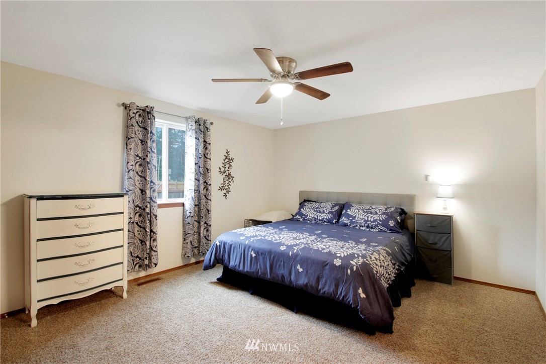 13937 Solberg Road Southeast Yelm, WA 98597 - Photo 20 of 31 Gallery Image 20