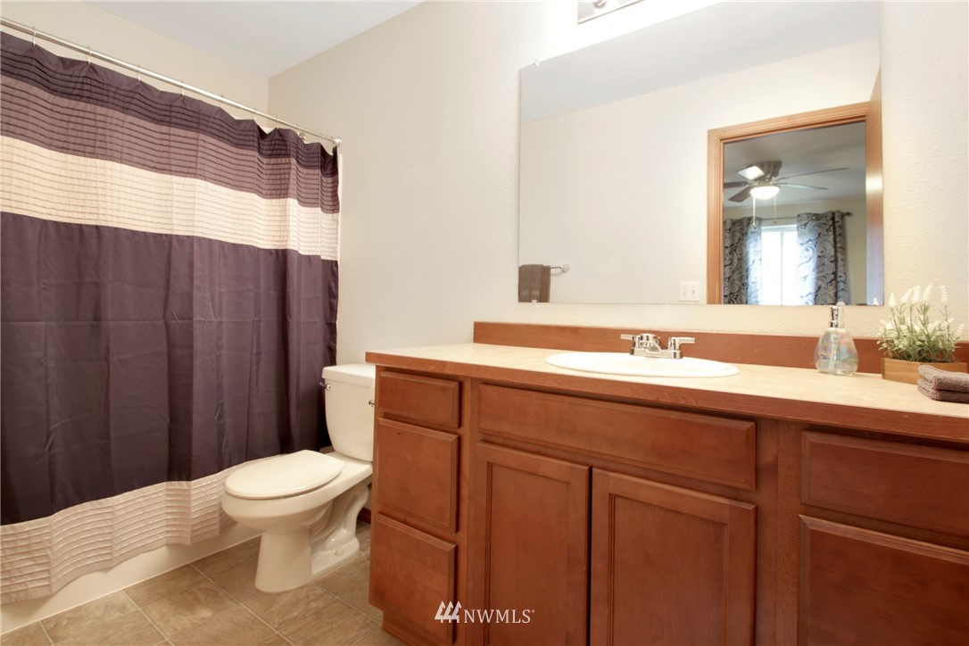 13937 Solberg Road Southeast Yelm, WA 98597 - Photo 22 of 31 Gallery Image 22