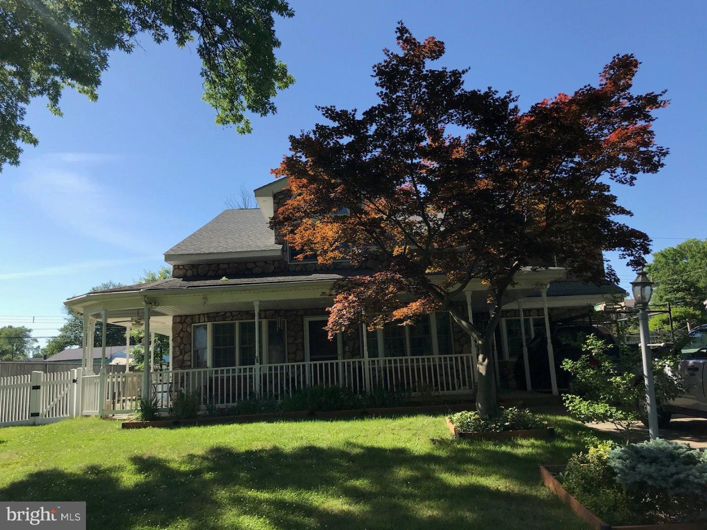 15 Gatewood Road Levittown, PA 19057 - Photo 1 of 25 Exterior Front