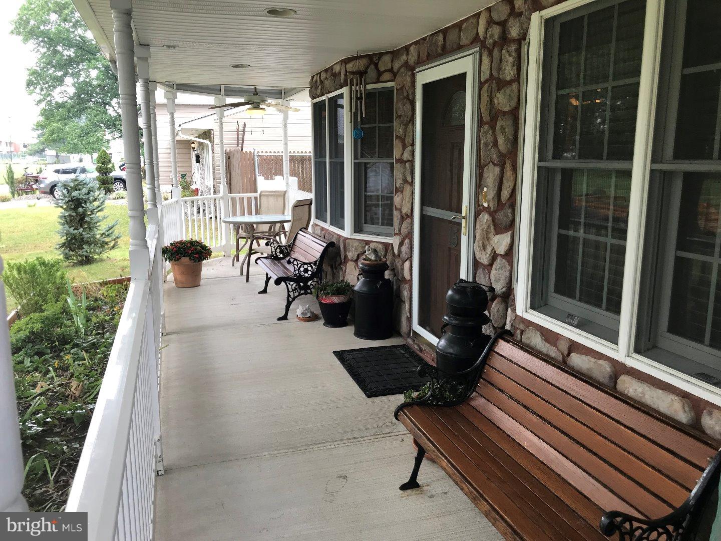 15 Gatewood Road Levittown, PA 19057 - Photo 3 of 25 View