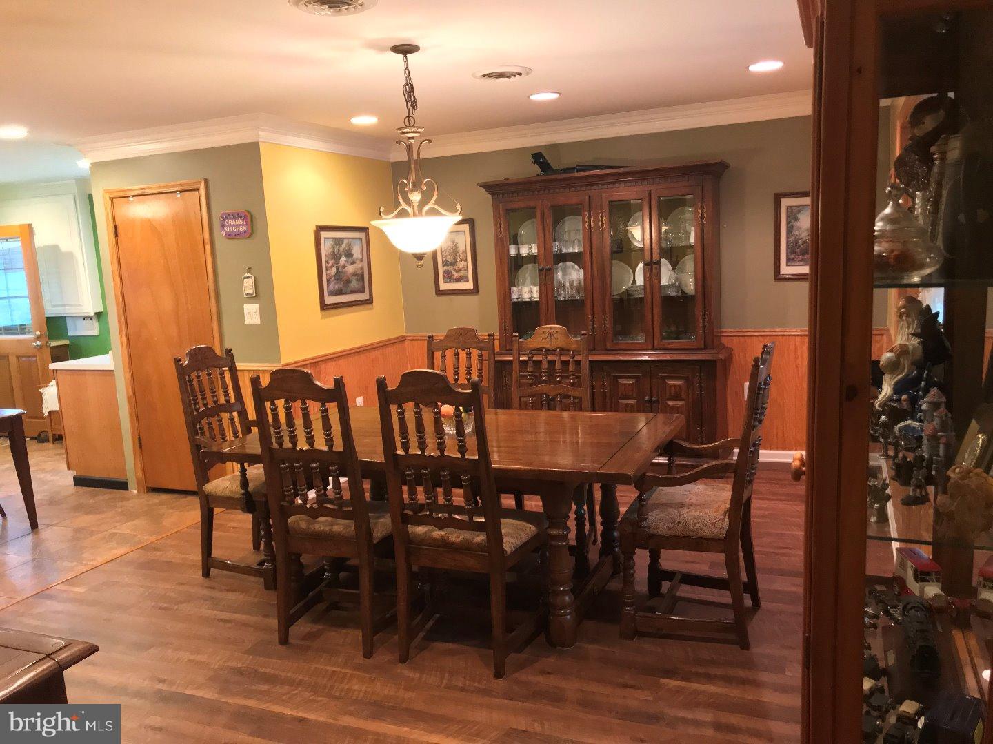 15 Gatewood Road Levittown, PA 19057 - Photo 8 of 25 Dining Room