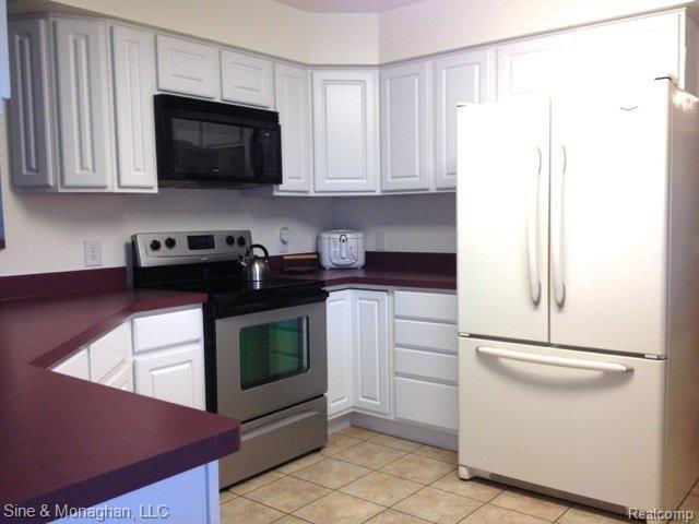1132 South Allen Road St. Clair, MI 48079 - Photo 5 of 24 IMG_1030.jpeg