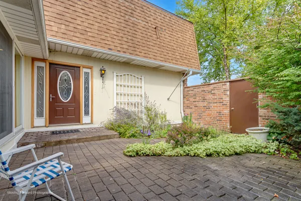 $650,000 | 2510 Salceda Drive, Northbrook, IL 60062