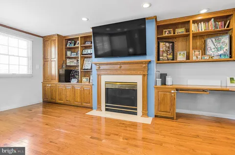 $475,000 | 402 Lee Terrace, Wilmington, DE 19803