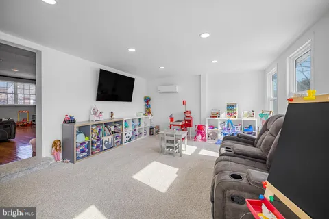 $475,000 | 402 Lee Terrace, Wilmington, DE 19803